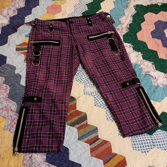 Tripp nyc Pants - Purple Plaid Knee Length Pants